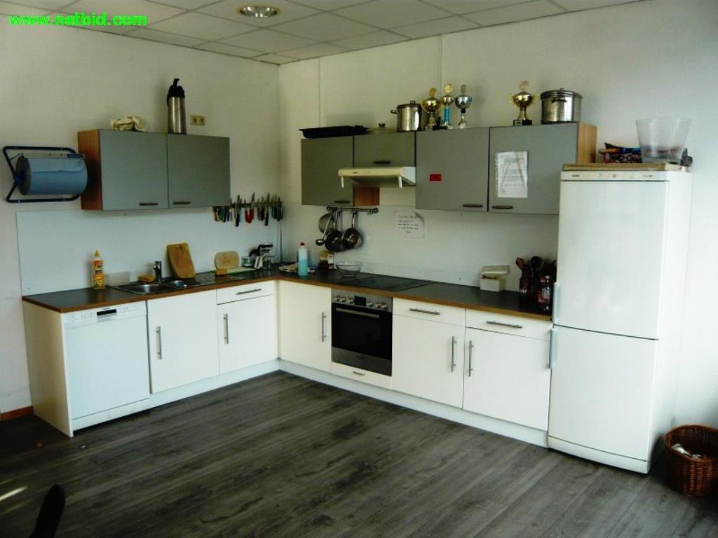 Used Fitted kitchen unit for Sale (Auction Premium) | NetBid Industrial Auctions