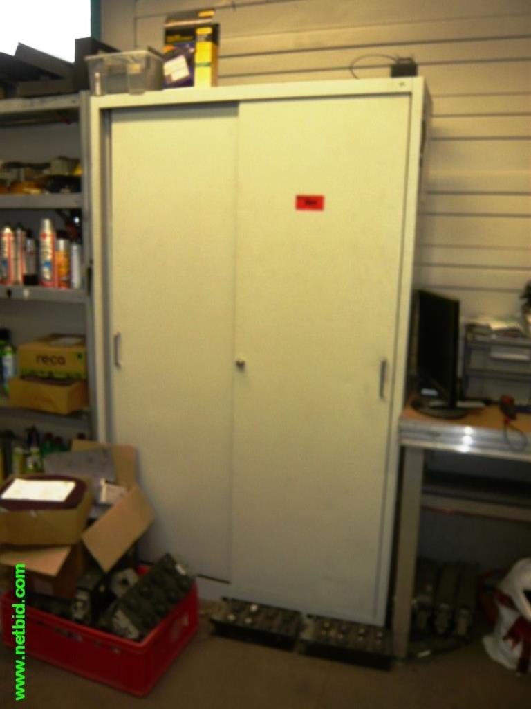 Used Metal cabinet for Sale (Auction Premium) | NetBid Industrial Auctions