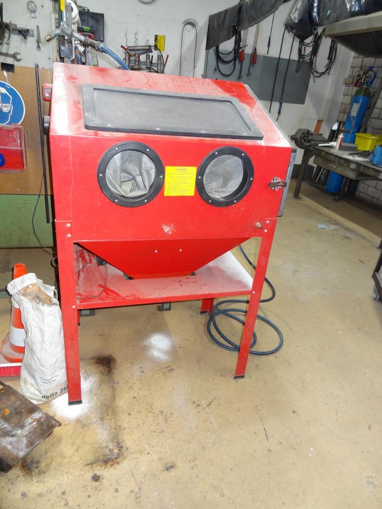 Used Small parts blast cabinet for Sale (Auction Premium) | NetBid Industrial Auctions