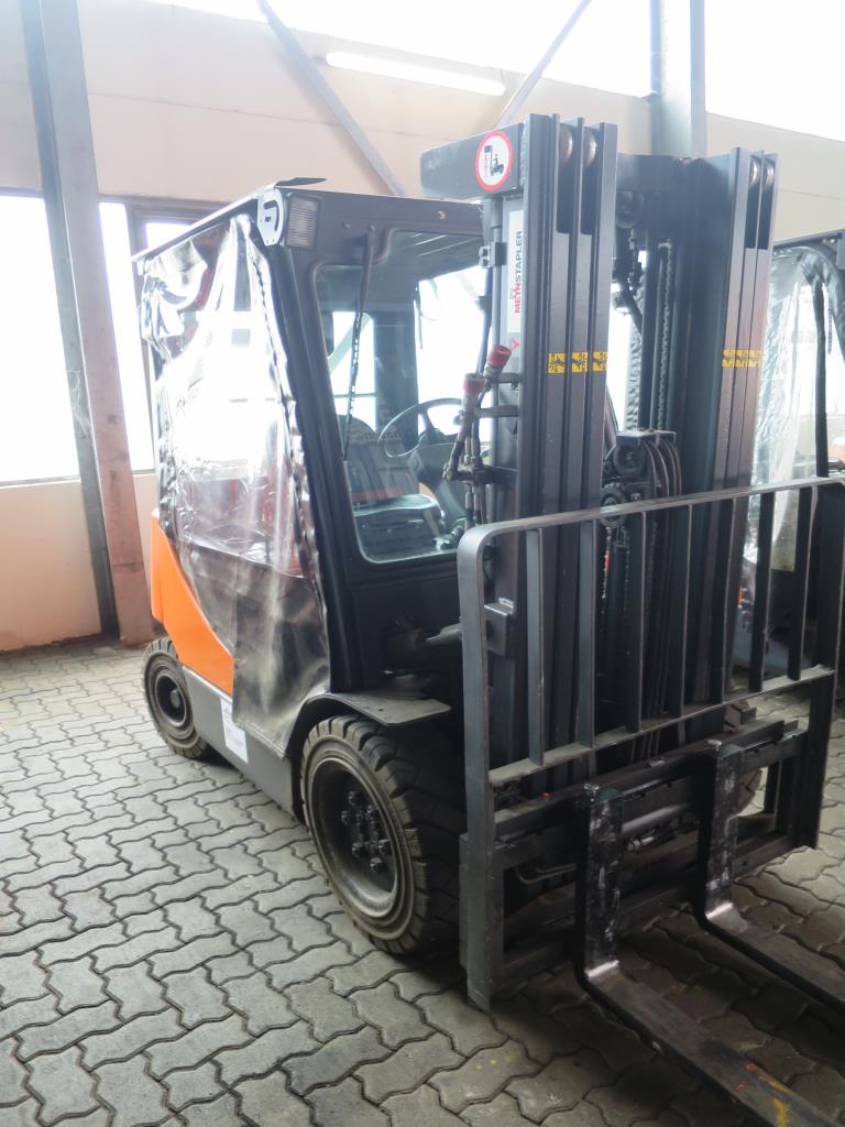 Doosan D25S-5 Dieselový vysokozdvižný vozík (D9072) (Auction Premium) | NetBid ?eská republika