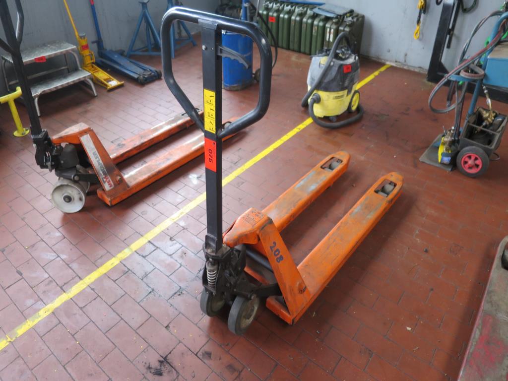 Used Hand pallet truck for Sale (Auction Premium) | NetBid Industrial Auctions