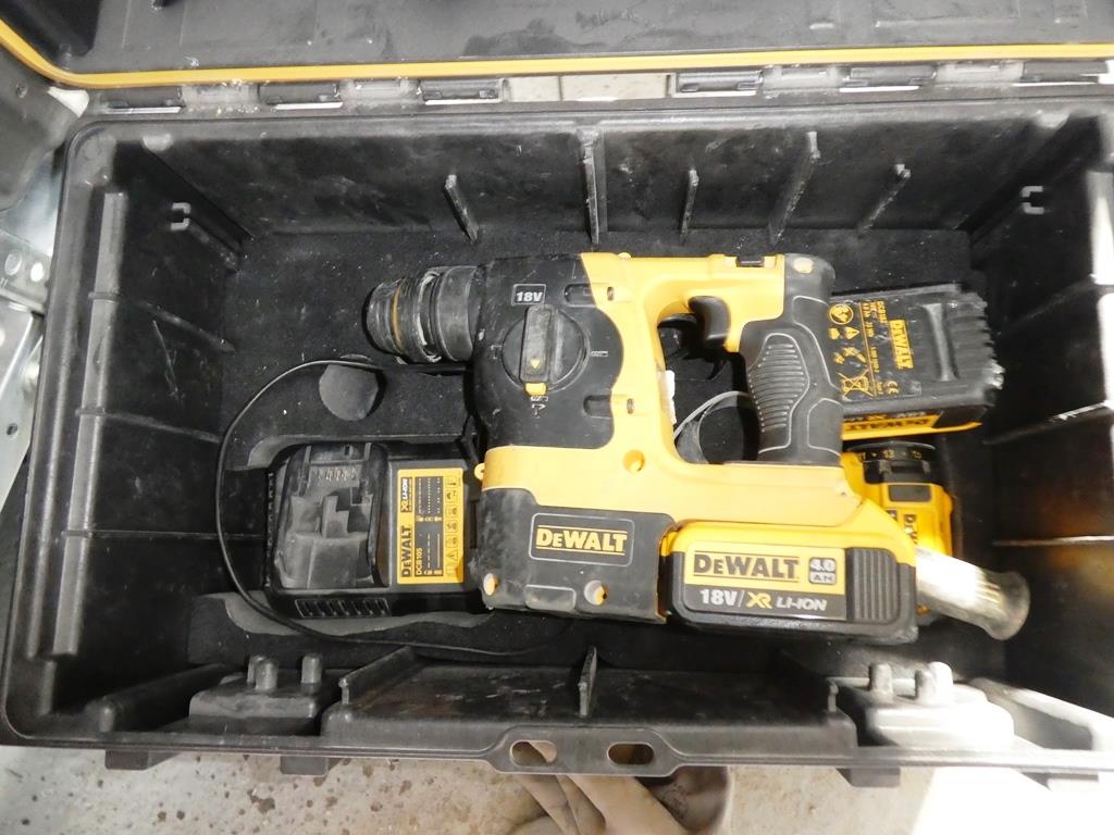 Used DeWalt DCH213 Cordless hammer drill for Sale (Auction Premium) | NetBid Industrial Auctions