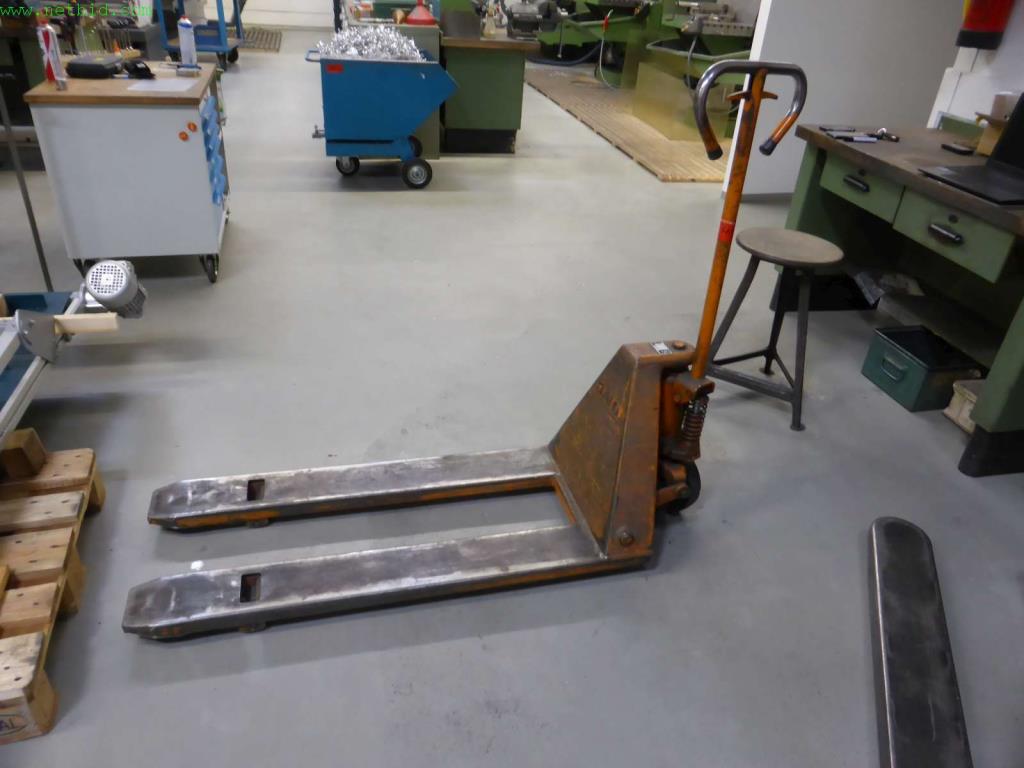 Used Baka Pallet truck for Sale (Auction Premium) | NetBid Industrial Auctions