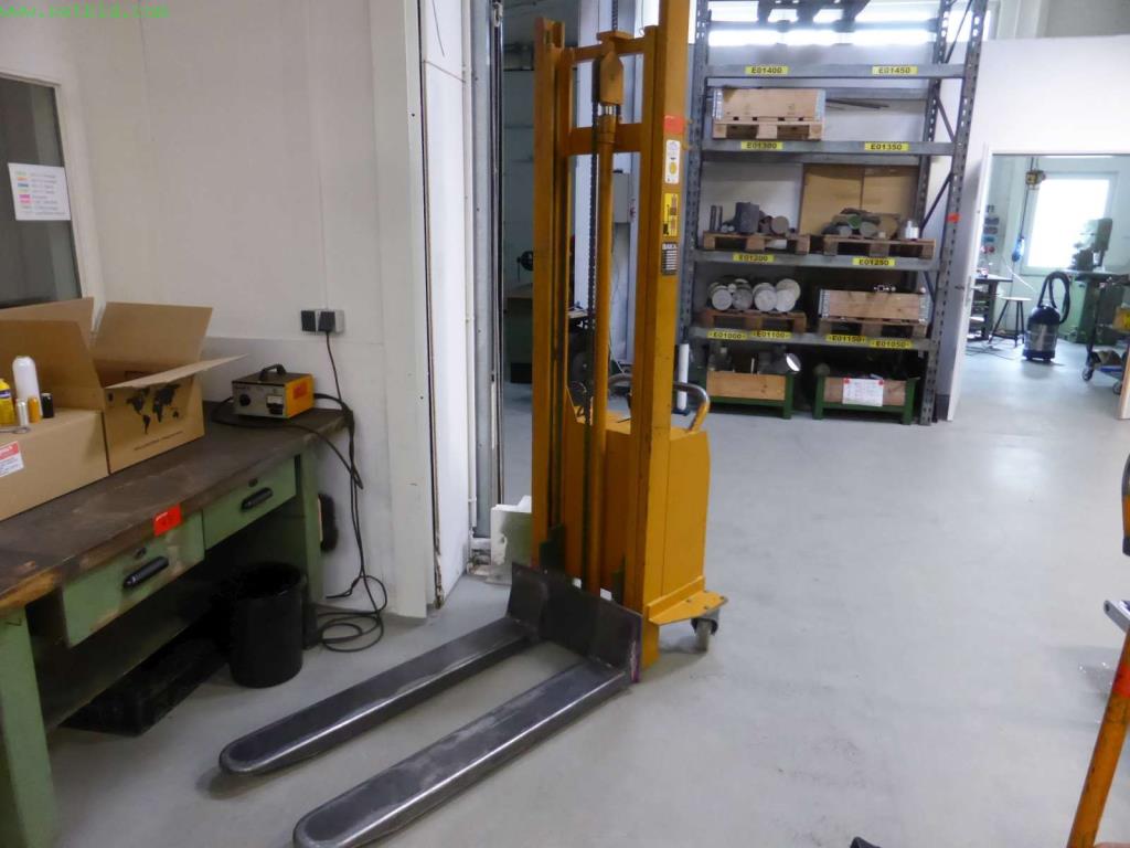 Used Baka ET 89-1005B Electric pallet truck for Sale (Auction Premium) | NetBid Industrial Auctions