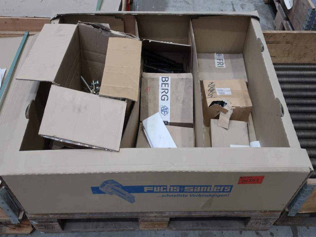 Used Mixed pallet fastening technology for Sale (Online Auction) | NetBid Industrial Auctions