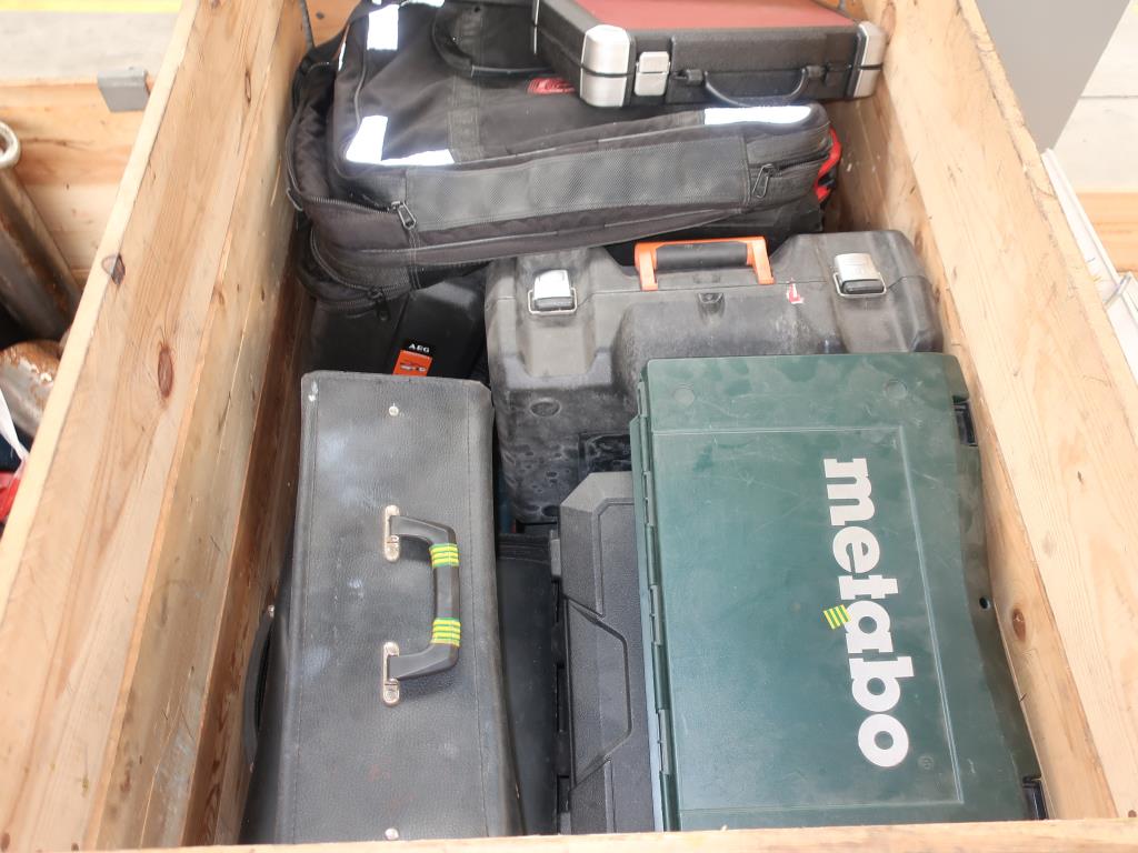 Used lot Toolbags/ Tool bags for Sale (Auction Premium) | NetBid Industrial Auctions