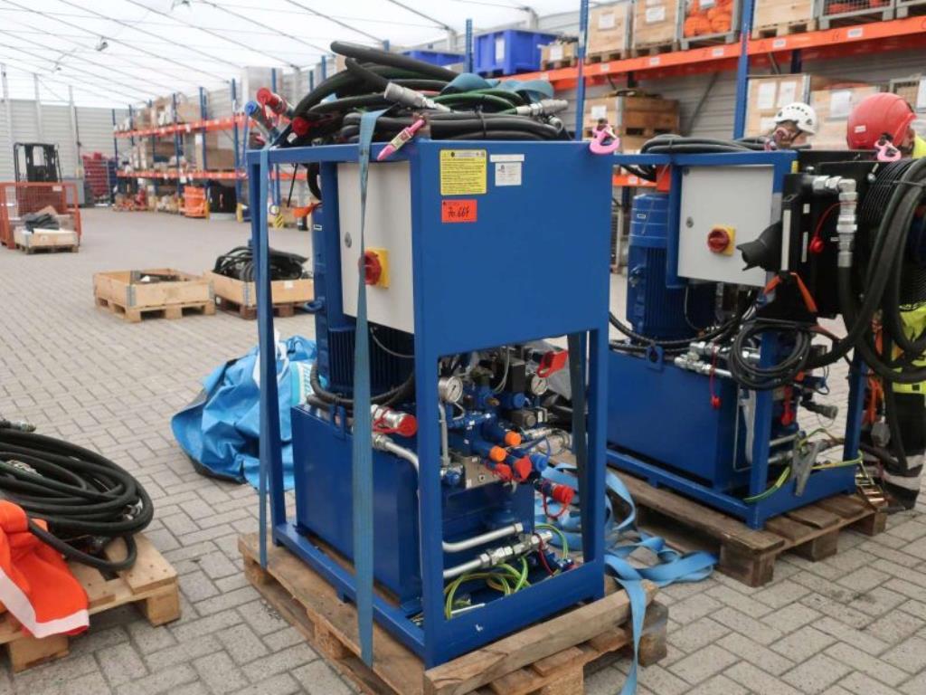 Viereck V60L Hydraulikaggregat Turnantrieb gebraucht kaufen (Online Auction) | NetBid Industrie-Auktionen