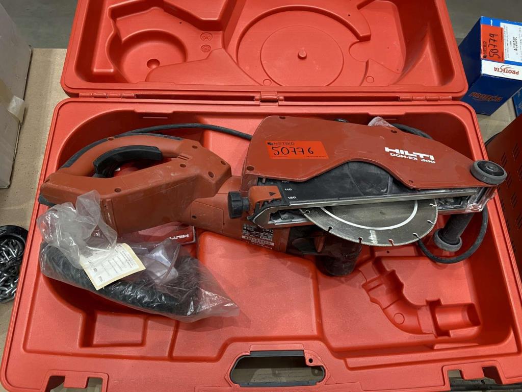 Used Hilti DCH300 Električni ločevalnik diamantov for Sale (Auction Premium) | NetBid Slovenija