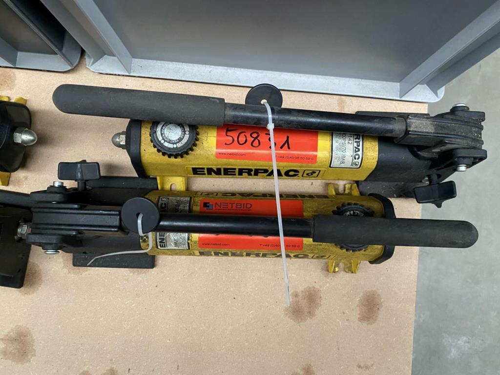 Enerpac P142 2 Prasy hydrauliczne kupisz używany(ą) (Auction Premium) | NetBid Polska