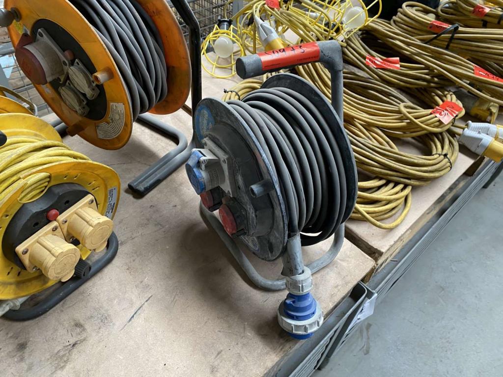 Used Cable drum (230 V) for Sale (Online Auction) | NetBid Industrial Auctions