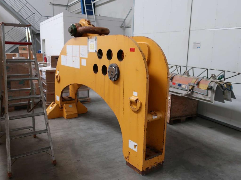 Used AXZION 6M Rotor lifting traverse (type 6M, banana) for Sale (Online Auction) | NetBid Industrial Auctions