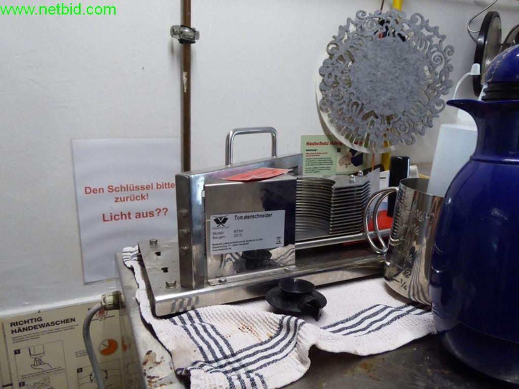 Used Beeketal BTS4 Tomato slicer for Sale (Auction Premium) | NetBid Industrial Auctions