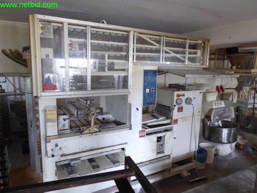 Used Lippelt KG ECO 4000 K5 ST5 GB5 Bread roll system for Sale (Online Auction) | NetBid Industrial Auctions