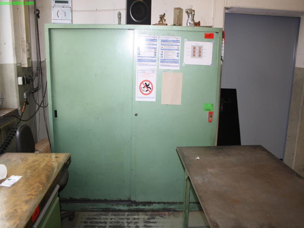 Used tool cabinet for Sale (Auction Premium) | NetBid Industrial Auctions