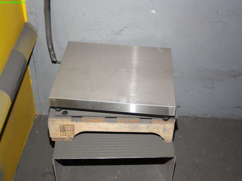 Used Kern DE 150 K 20 DL digital scale for Sale (Auction Premium) | NetBid Industrial Auctions