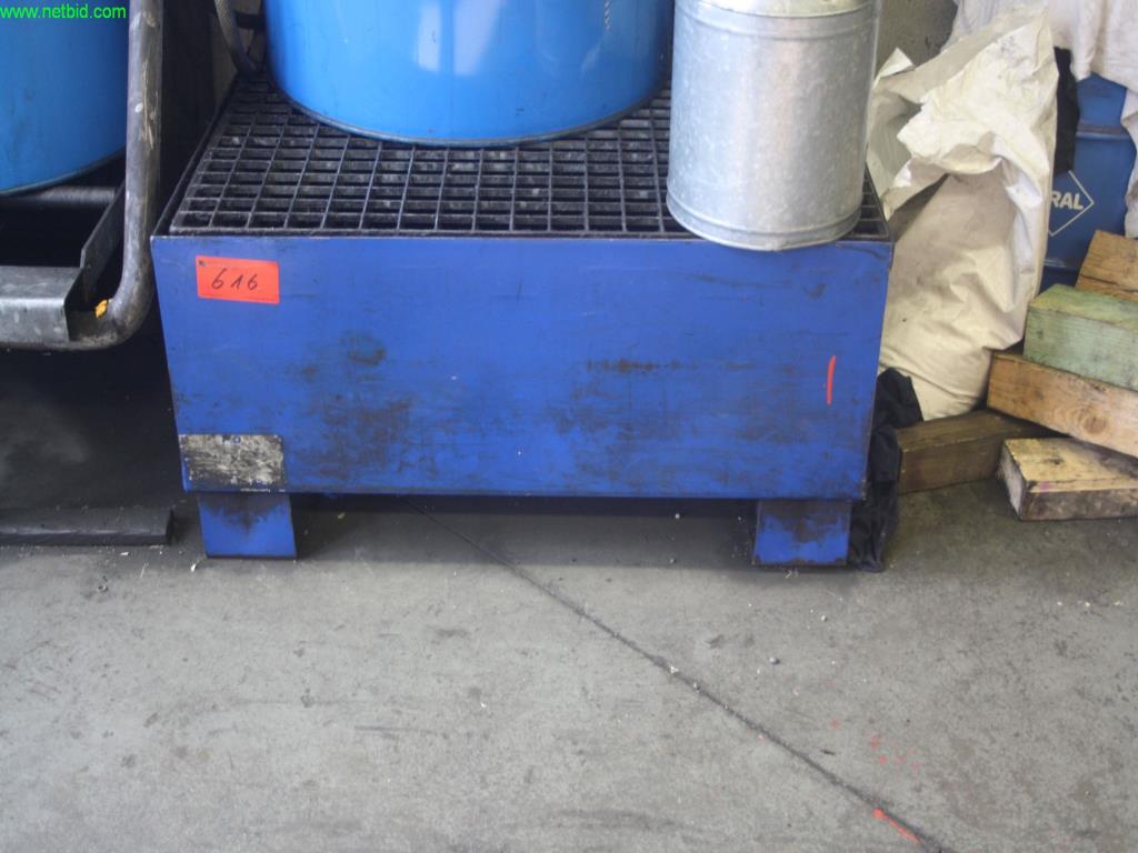 Used oil collecting pan for Sale (Auction Premium) | NetBid Industrial Auctions