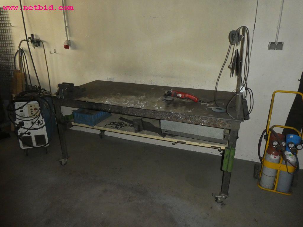 Used Welding workstation for Sale (Auction Premium) | NetBid Industrial Auctions