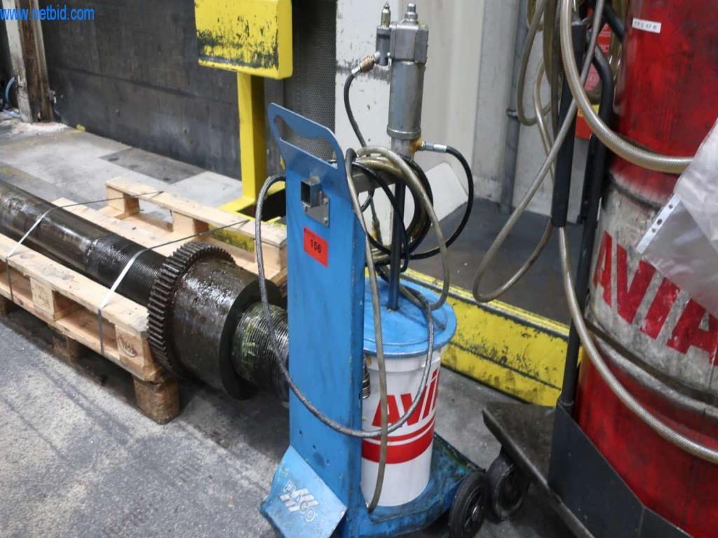 Used Flaco pneumatic grease press for Sale (Auction Premium) | NetBid Industrial Auctions