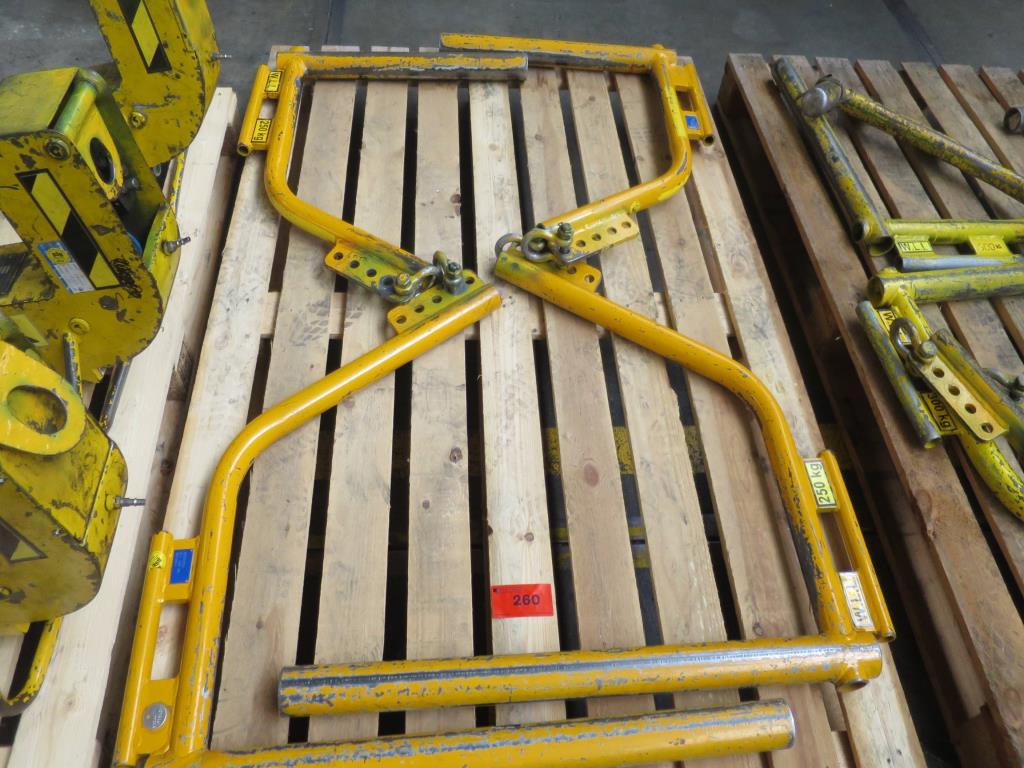 Used 4 lifting/transport devices for Sale (Auction Premium) | NetBid Industrial Auctions