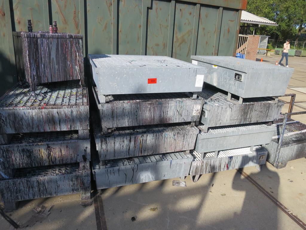 Used überw. Bauer 1 Posten mesh collecting pans for Sale (Auction Premium) | NetBid Industrial Auctions