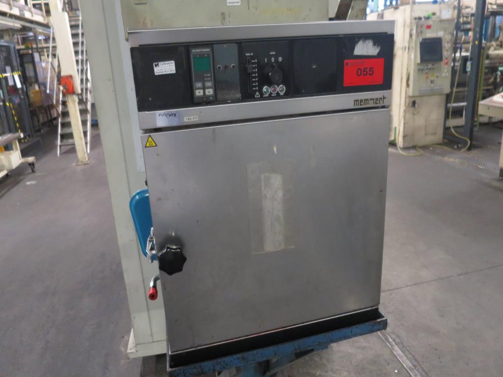 Used Memmert drying cabinet for Sale (Auction Premium) | NetBid Industrial Auctions