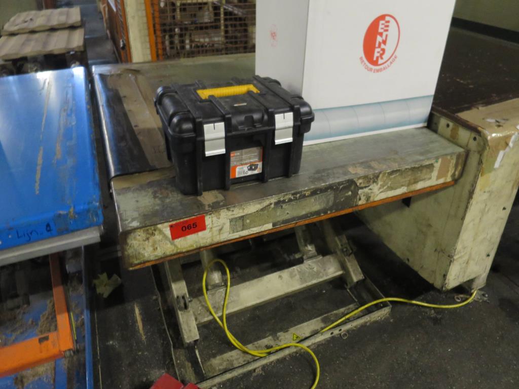 Used electr. lifting table for Sale (Auction Premium) | NetBid Industrial Auctions