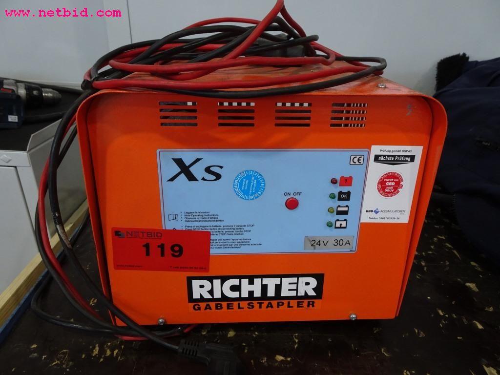 Used Richter xs 24 V/30A Battery charger for Sale (Auction Premium) | NetBid Industrial Auctions