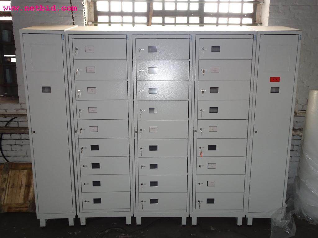 Used 3 Staff lockers for Sale (Auction Premium) | NetBid Industrial Auctions