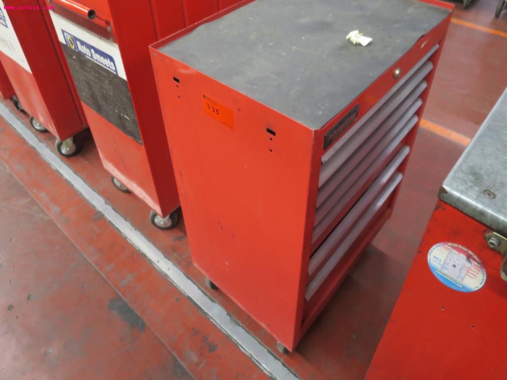 Used International workshop trolley for Sale (Auction Premium) | NetBid Industrial Auctions