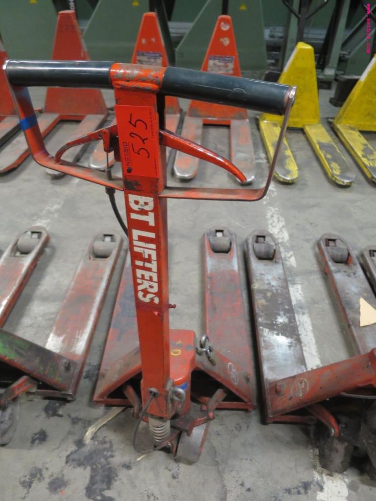 Used BT hand-guided pallet lift truck for Sale (Auction Premium) | NetBid Industrial Auctions