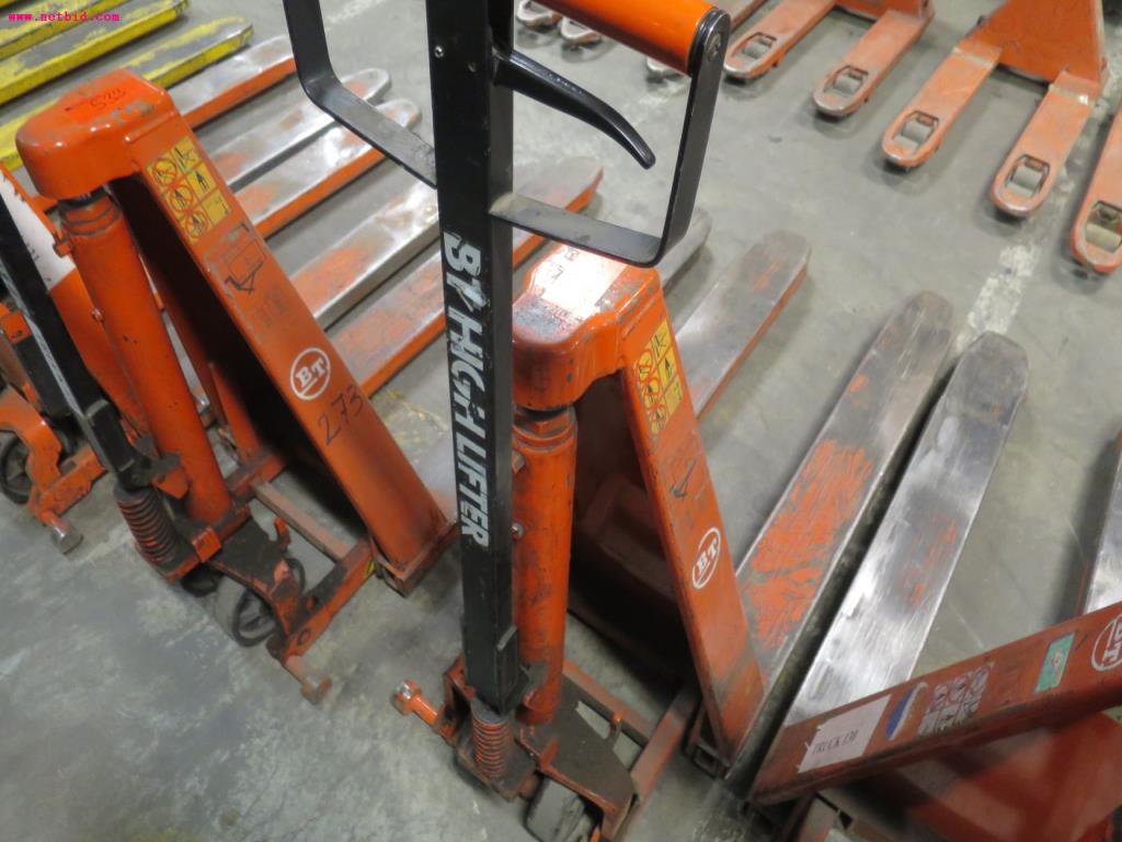 Used BT HL 1000 hand-guided scissor lift truck for Sale (Auction Premium) | NetBid Industrial Auctions