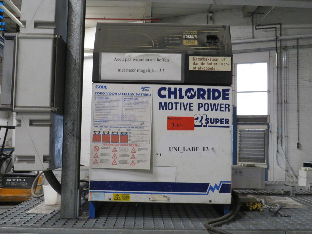 Used Chloride 21 Super Polnilec baterij for Sale (Auction Premium) | NetBid Slovenija