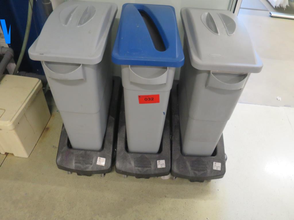 Used Rubbermaid 3 Plastični koši za odpadke for Sale (Auction Premium) | NetBid Slovenija