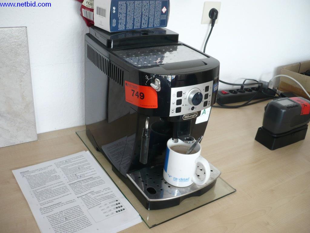 Used De Longhi Magnifica S Popolnoma avtomatski aparat za kavo for Sale (Auction Premium) | NetBid Slovenija