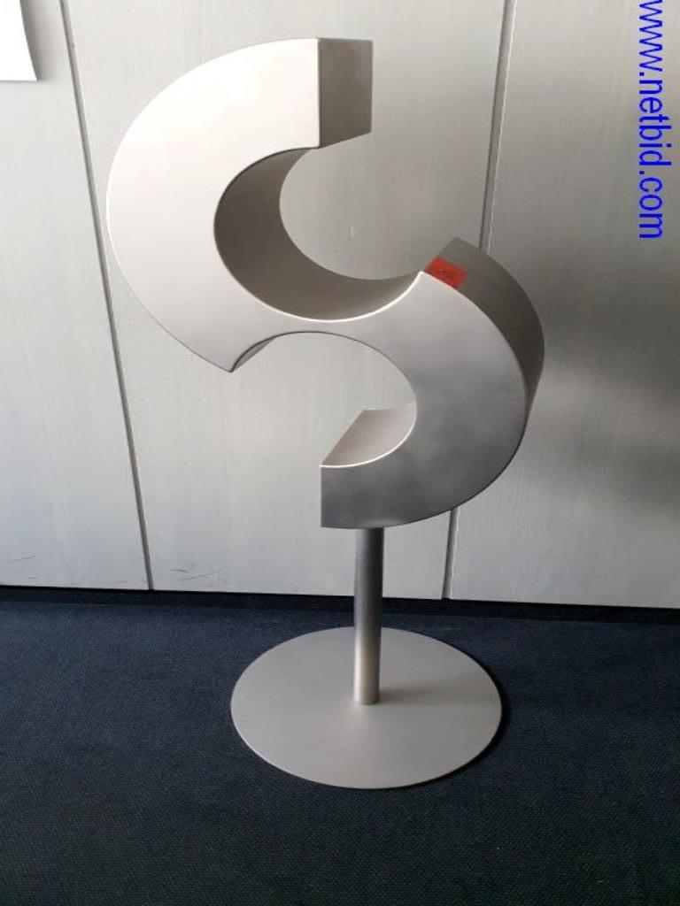 Edelstahl-Skulptur gebraucht kaufen (Auction Premium) | NetBid Industrie-Auktionen