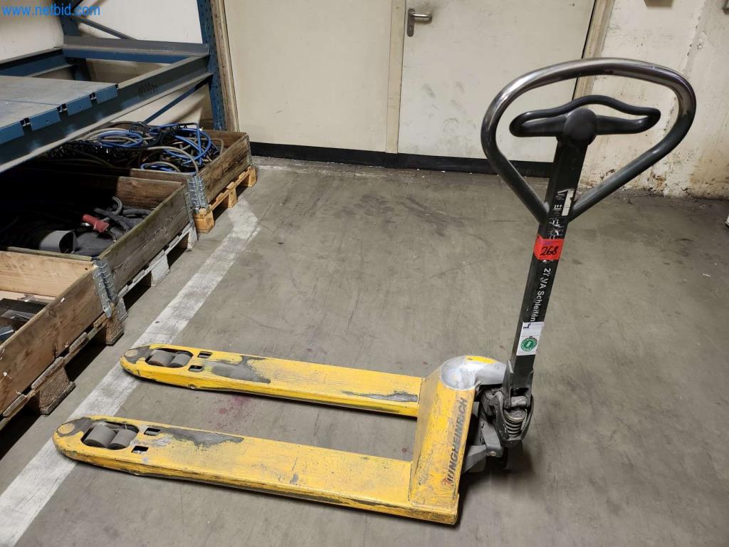 Used Pallet truck for Sale (Auction Premium) | NetBid Industrial Auctions