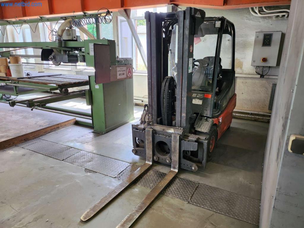 Used Linde I25-02 Electric forklift truck for Sale (Auction Premium) | NetBid Industrial Auctions