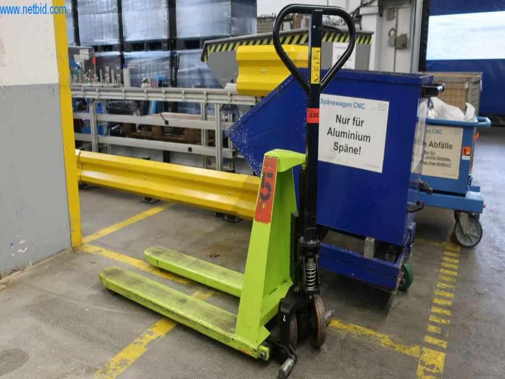 Used scissor lift truck for Sale (Auction Premium) | NetBid Industrial Auctions