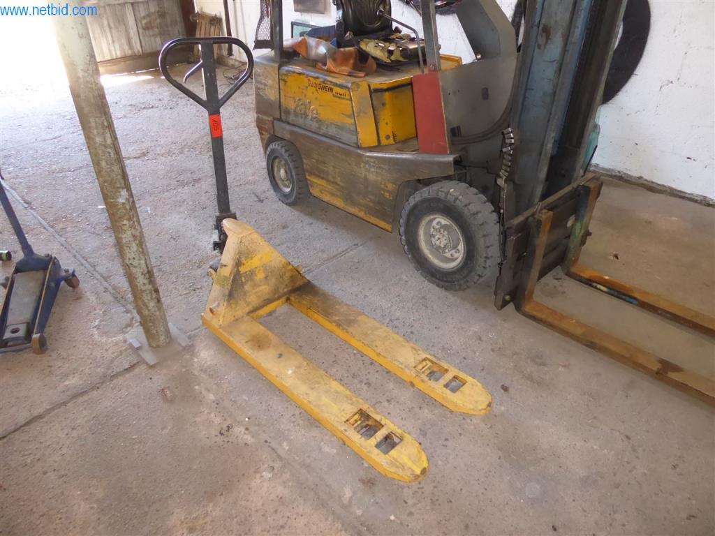 Used Pallet truck for Sale (Auction Premium) | NetBid Industrial Auctions