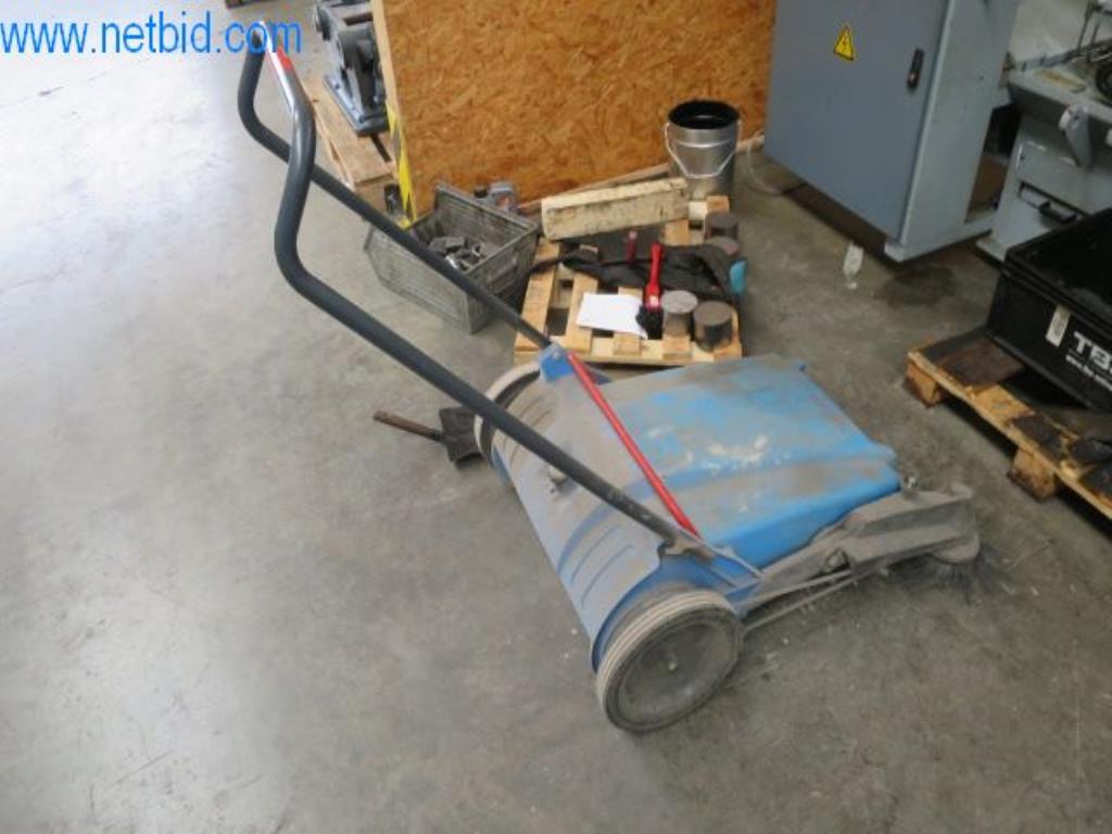 Used Kränzle 1+1 Hand sweeper for Sale (Auction Premium) | NetBid Industrial Auctions