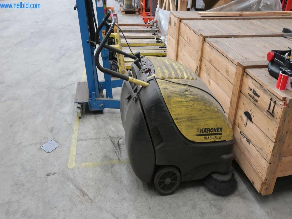 Used Kärcher KM85/50W Floor sweeper for Sale (Auction Premium) | NetBid Industrial Auctions