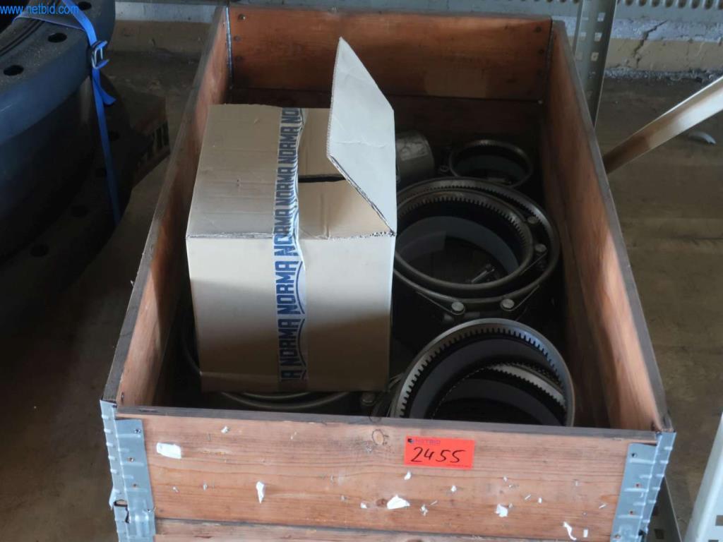 Used Pallet with seals/pipe clamps for Sale (Auction Premium) | NetBid Slovenija