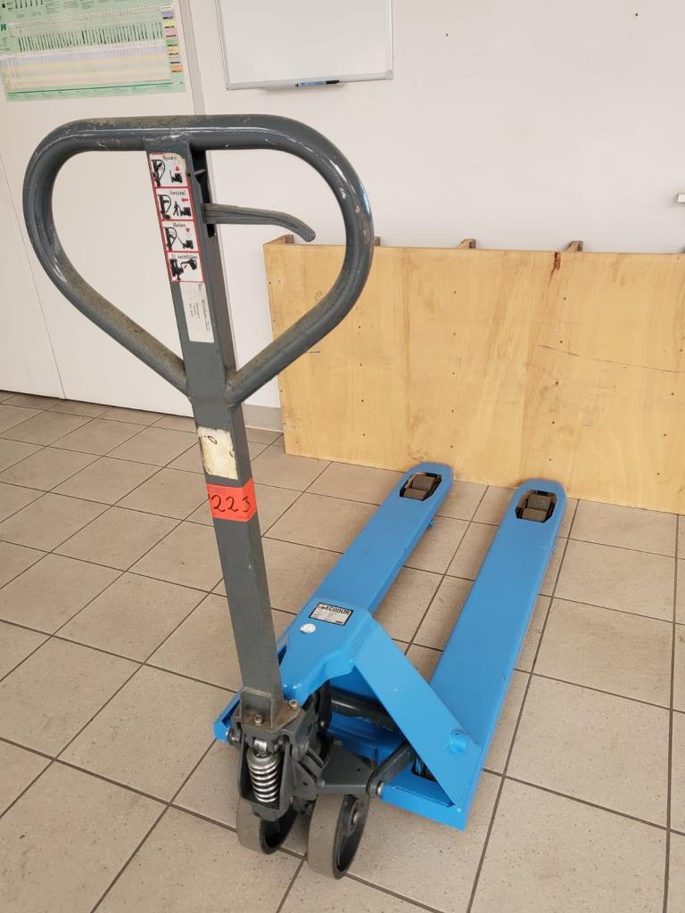Used Pfeifer 191324 Pallet truck for Sale (Auction Premium) | NetBid Industrial Auctions