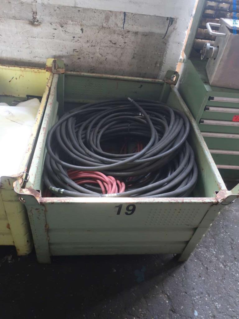 Used 1 Posten Hoses - later release for Sale (Auction Premium) | NetBid Slovenija