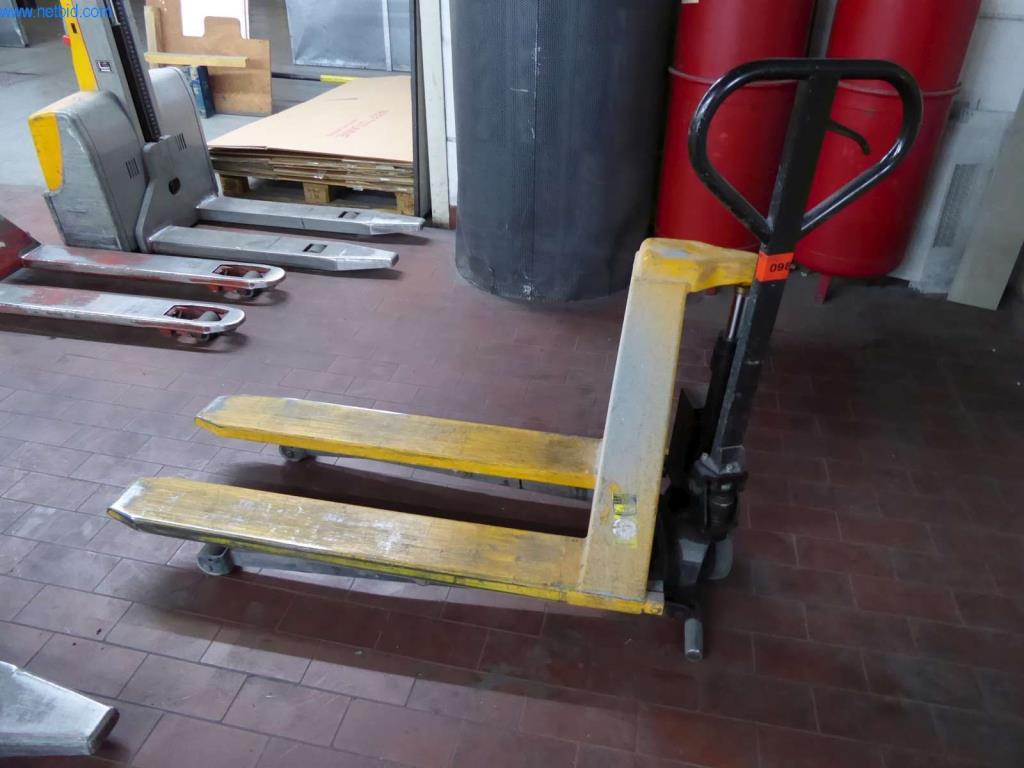 Scherenhubwagen gebraucht kaufen (Auction Premium) | NetBid Industrie-Auktionen