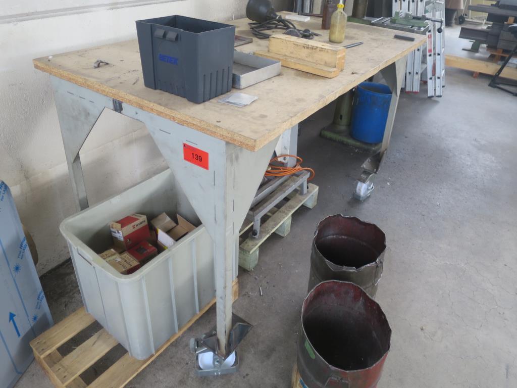 Ablagetisch gebraucht kaufen (Auction Premium) | NetBid Industrie-Auktionen