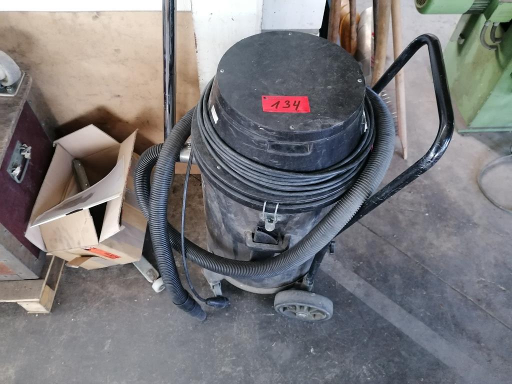 Used Industrial vacuum cleaner for Sale (Trading Premium) | NetBid Industrial Auctions