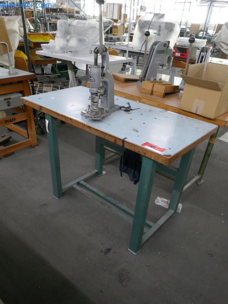 Astor 33 manuelle Knopfpressen (A012) gebraucht kaufen (Auction Premium) | NetBid Industrie-Auktionen