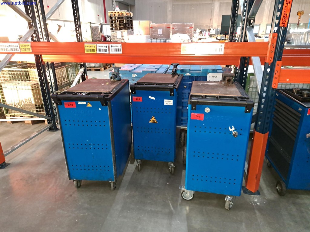 Used GEDORE 2005 Tool trolley for Sale (Auction Premium) | NetBid Industrial Auctions