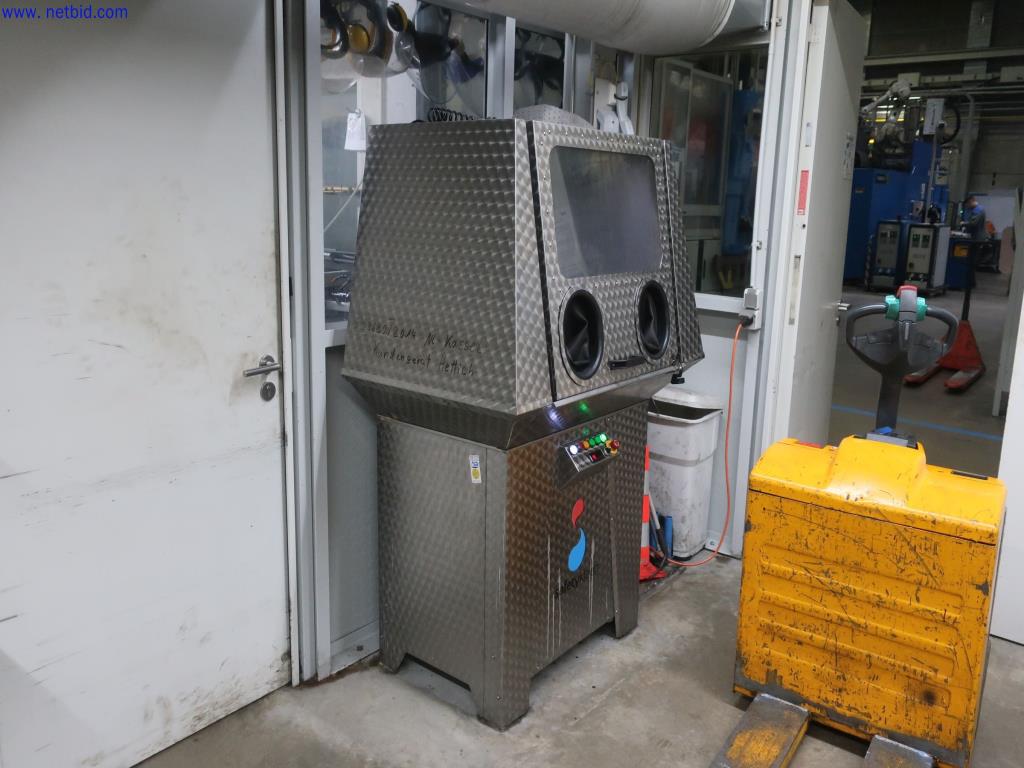 Used SAFETYKLEEN JetKleen M190 Semi-automatic high-pressure cleaning system for Sale (Auction Premium) | NetBid Industrial Auctions